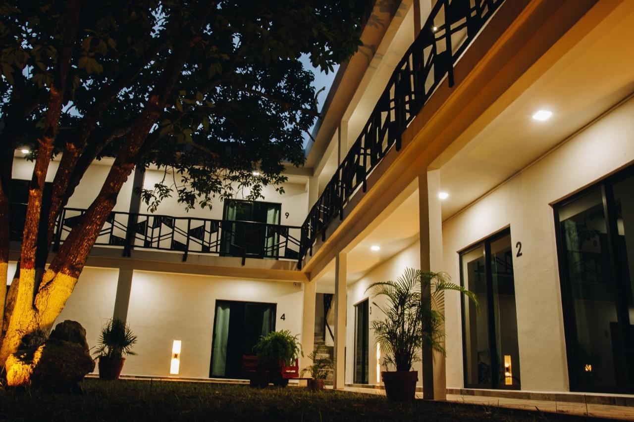 Hotel Brisas 巴卡拉尔 外观 照片