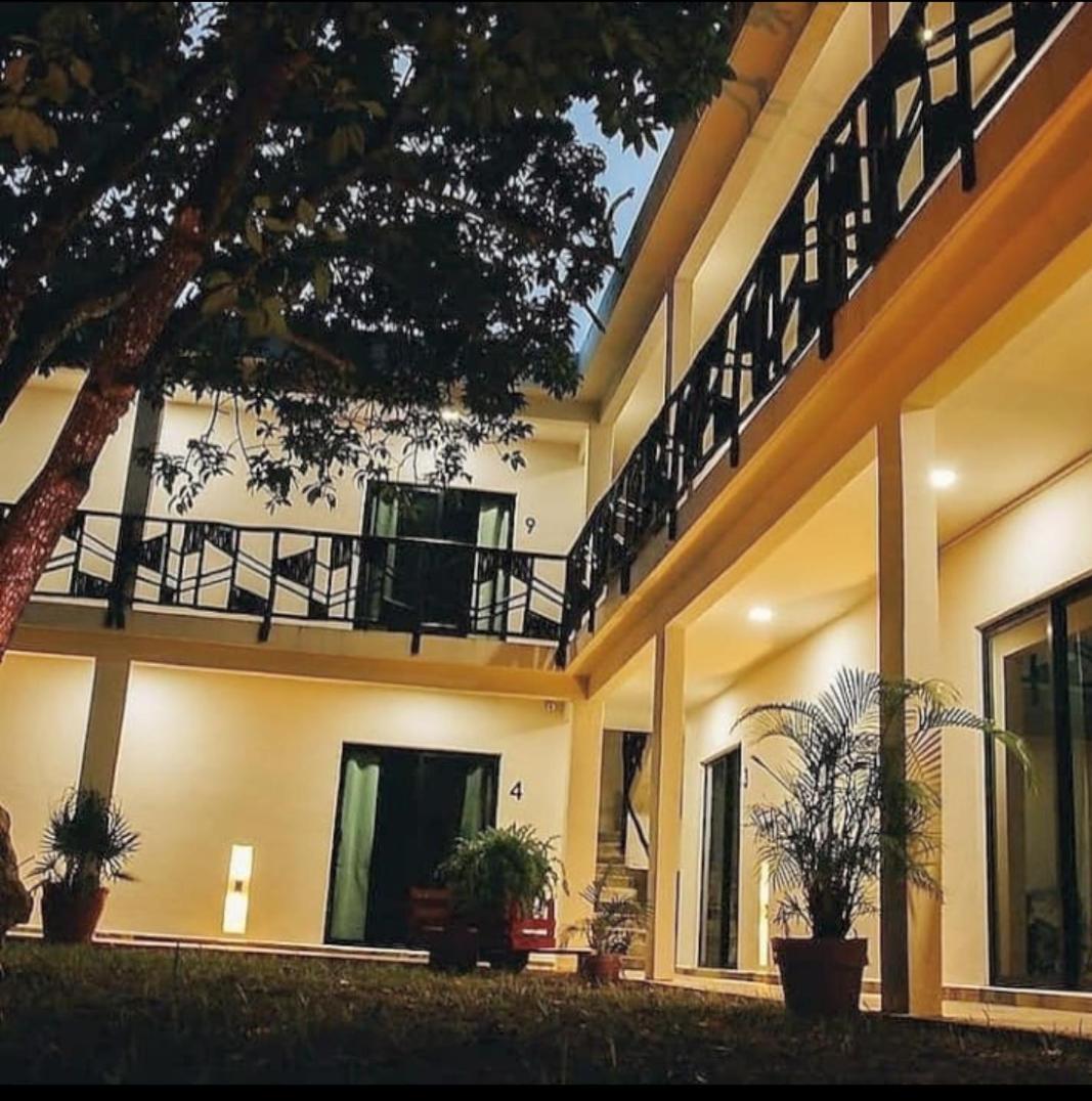Hotel Brisas 巴卡拉尔 外观 照片